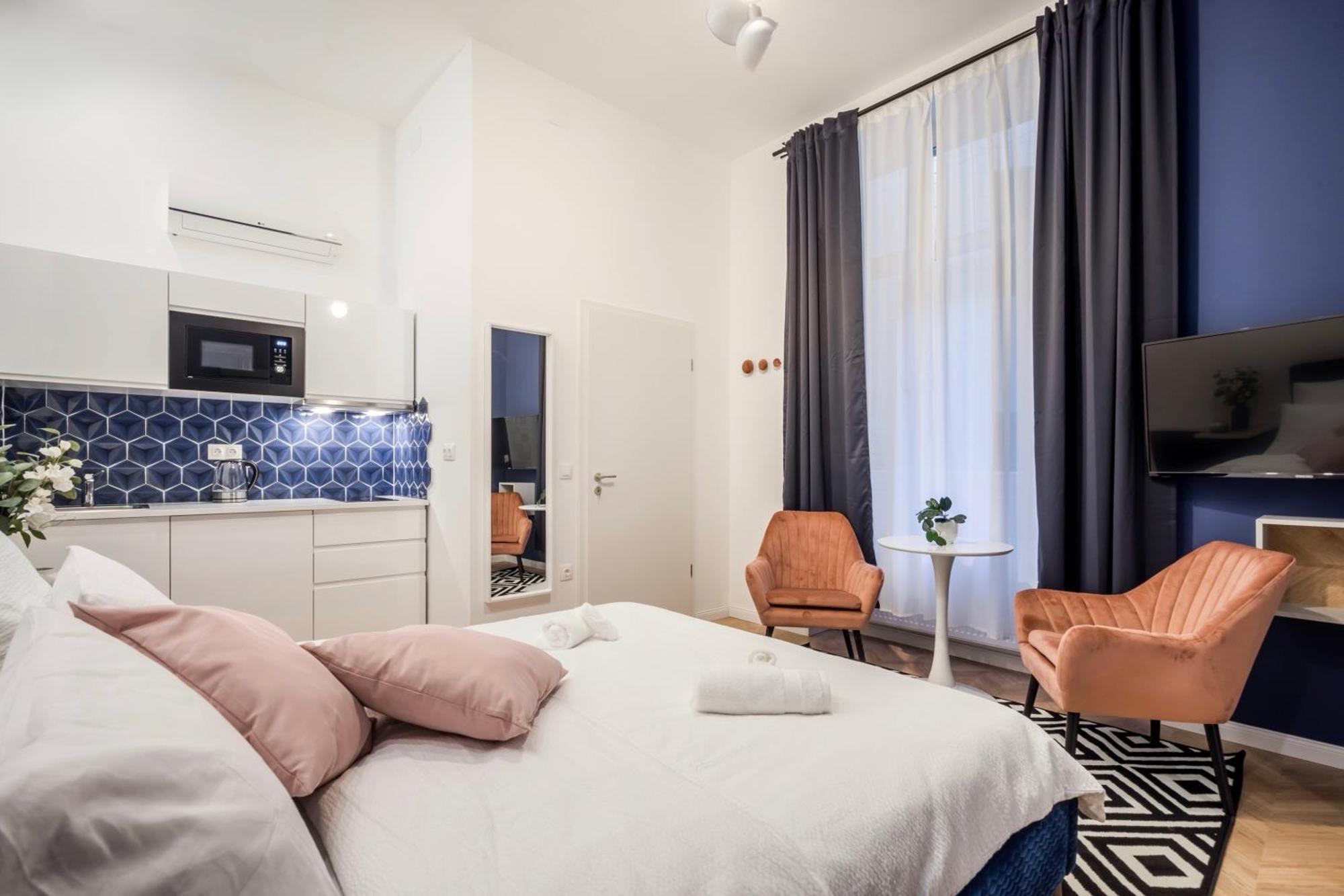 D58 - Grand Boulevard Royal Apartment - Best Location By Bqa Budapest Exterior photo